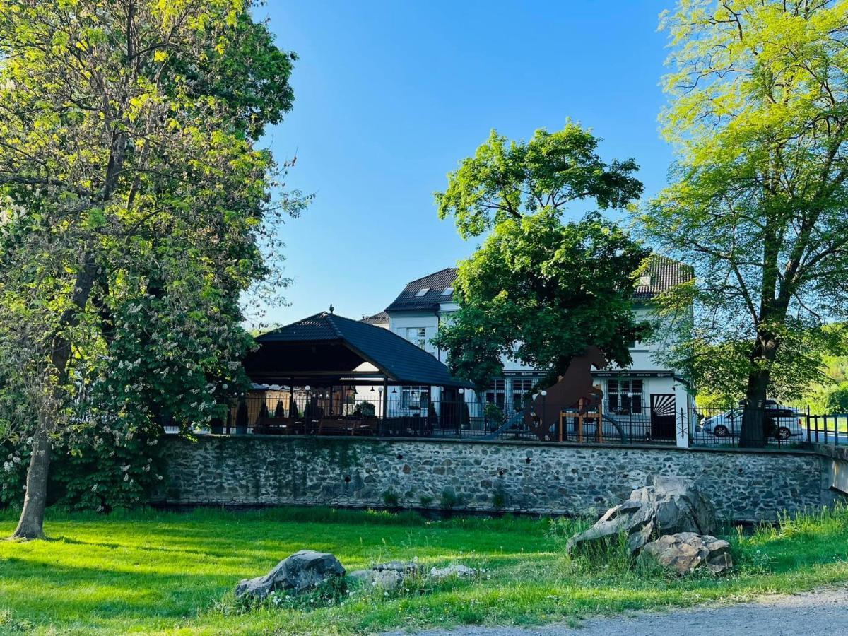 Penzion A Restaurace Belecky Mlyn Pteni المظهر الخارجي الصورة